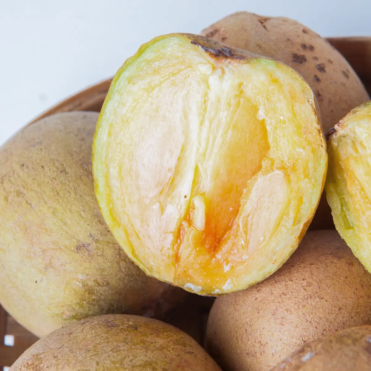 Ketahui Manfaat Buah Sawo untuk Kecantikan dan Kesehatan