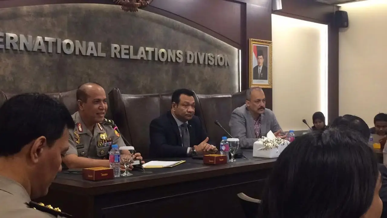 Polri dan singapura