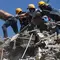 Menanti Kabar dari Balik Reruntuhan Gempa Kolombia