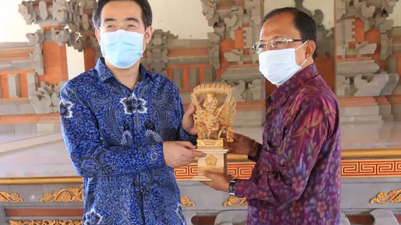 Tiongkok Berikan Bantuan untuk Pemprov Bali