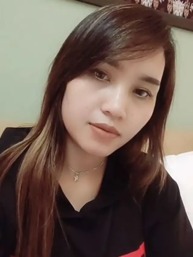 6 Potret Wanita yang Disebut 'Kembaran' Ayu Ting Ting, Bak Pinang Dibelah Dua