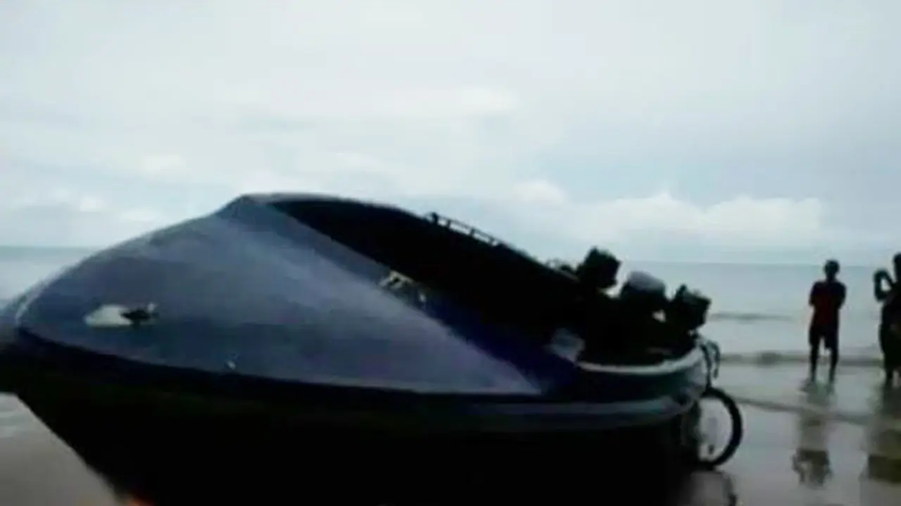 Kapal Tenggelam di Malaysia