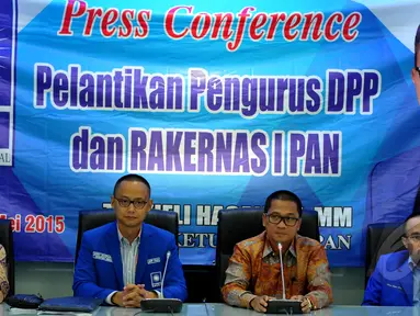 Fraksi PAN menggelar konferensi pers terkait persiapan Rapat kerja Nasional (Rakernas) I dan pelantikan pengurus PAN Zulkifli Hasan di Ruang FPAN Gedung Nusantara I Komplek Parlemen, Senayan, Jakarta, Senin (4/5/2015). (Liputan6.com/Andrian M Tunay)