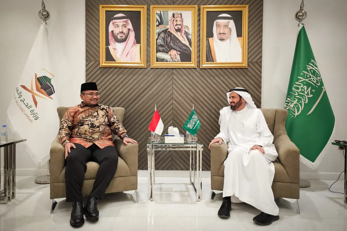 Menteri Agama (Menag) RI Yaqut Cholil Quomas saat bertemu Menteri Haji dan Umrah Arab Saudi Taufiq F Al Rabiah.