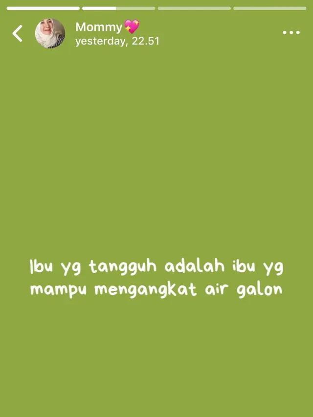 7 Status WhatsApp Kocak Emak-Emak Ini Bikin Tepuk Jidat