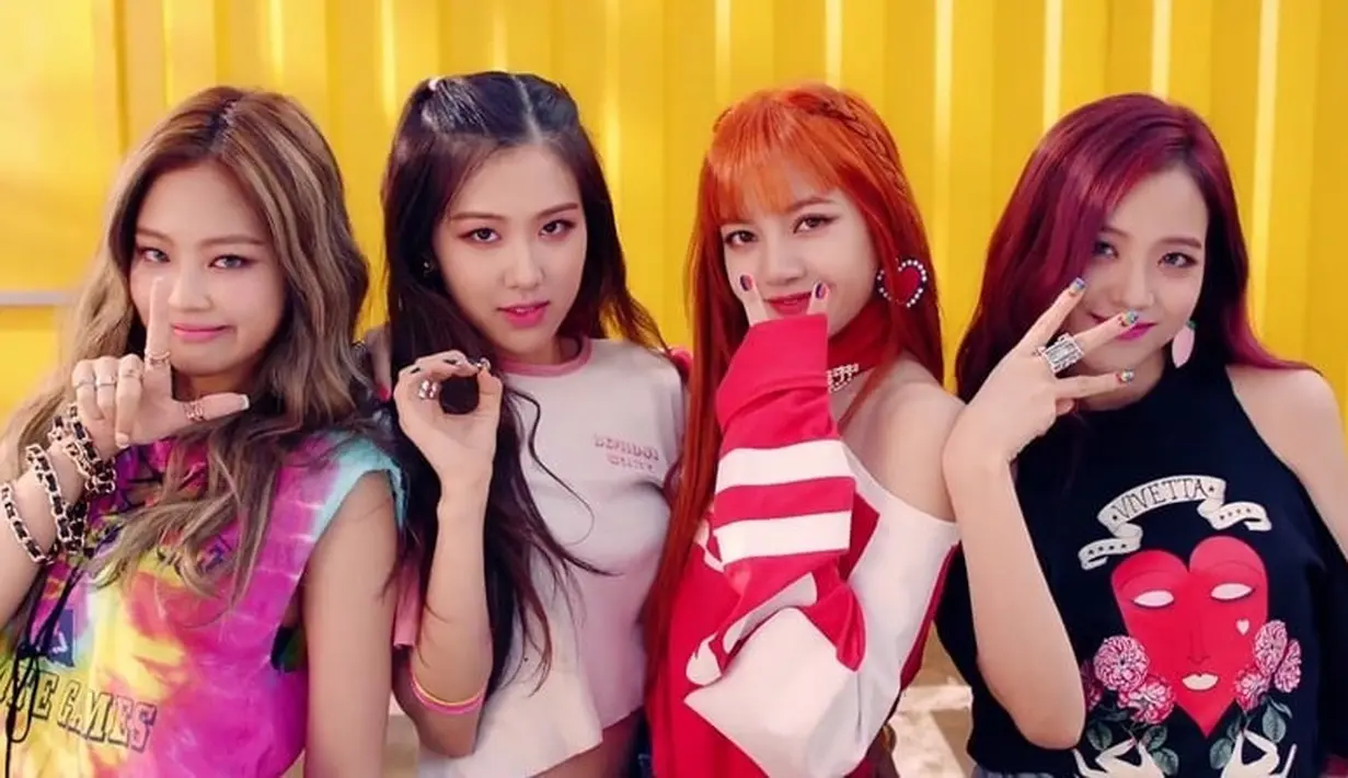 "Aku berlatih menari lebih keras dari biasa aku lakukan. Karena kami harus memperlihatkan sisi kami yang berbeda dan belum pernah kami lakukan sebelumnya," jelasnya. (Foto: Soompi.com)