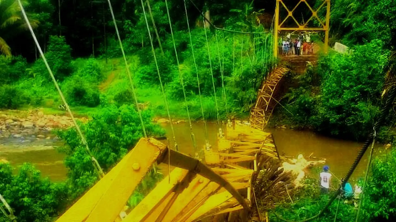 Jembatan Gantung Ambruk 2 Desa di Bengkulu Utara Terisolir