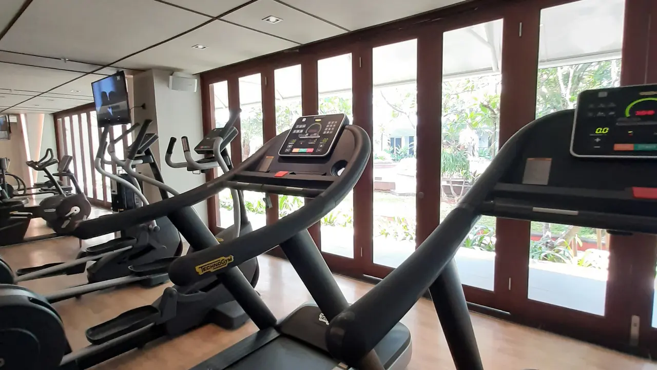Ruang fitness Mercure Batavia Jakarta