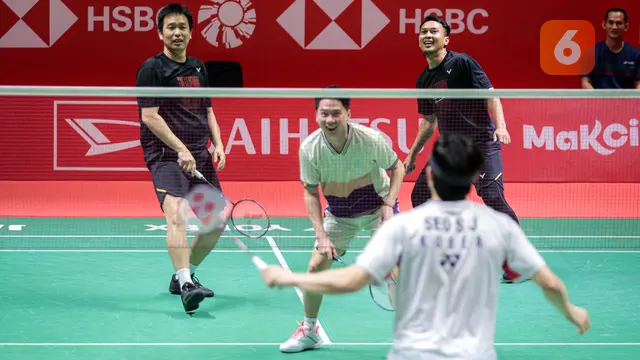 Foto: Momen Haru hingga Lucu Tersaji dalam Acara Pensiun Mohammad Ahsan/Hendra Setiawan, Terima Kasih The Daddies!