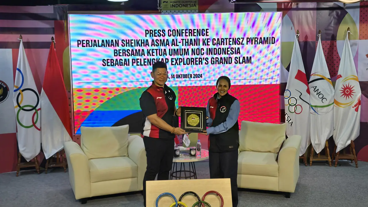 Ketua NOC Indonesia Antar Sheikha Asma Al-Thani Raih The Explorer Grand Slam