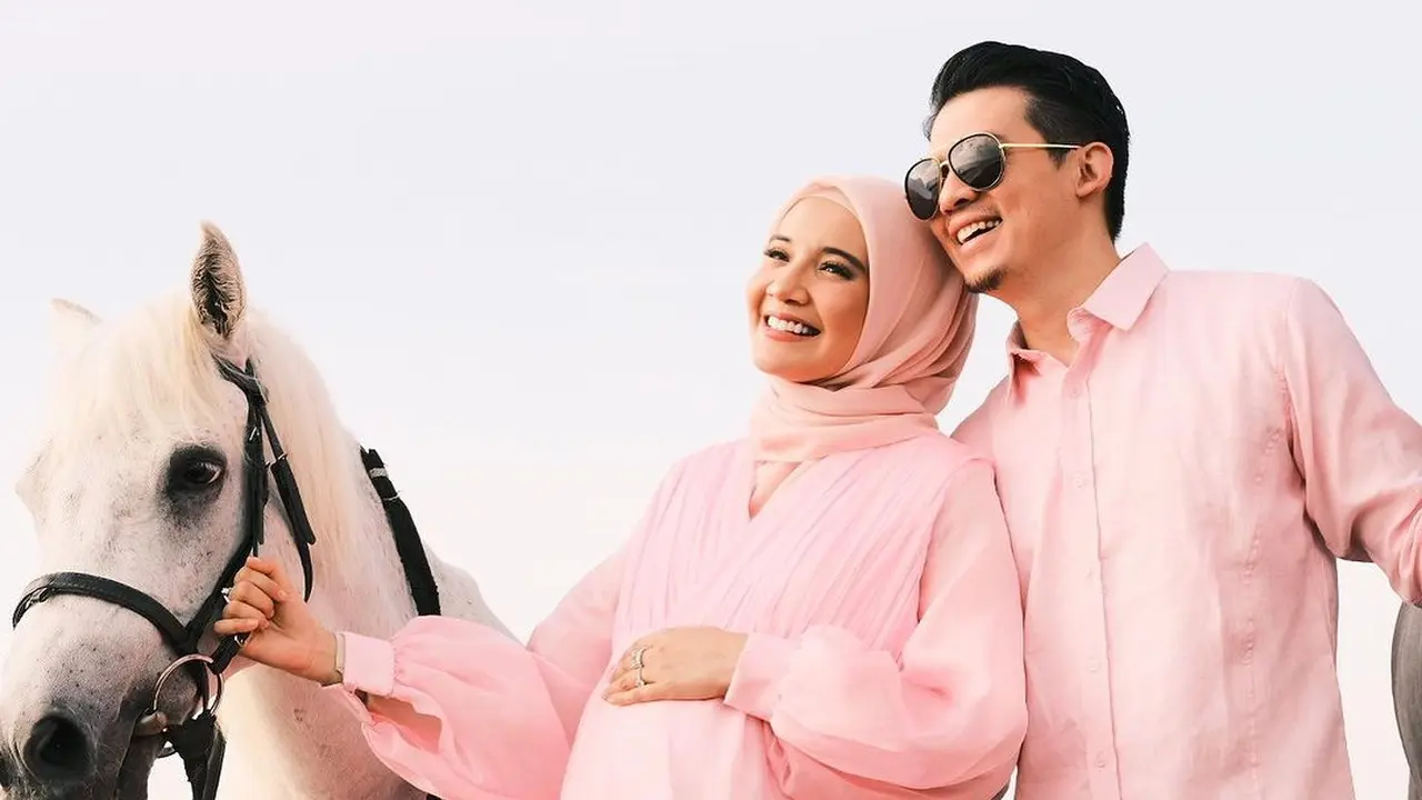 Zaskia Sungkar pamer foto maternity lawas (Instagram/zaskiasungkar15)