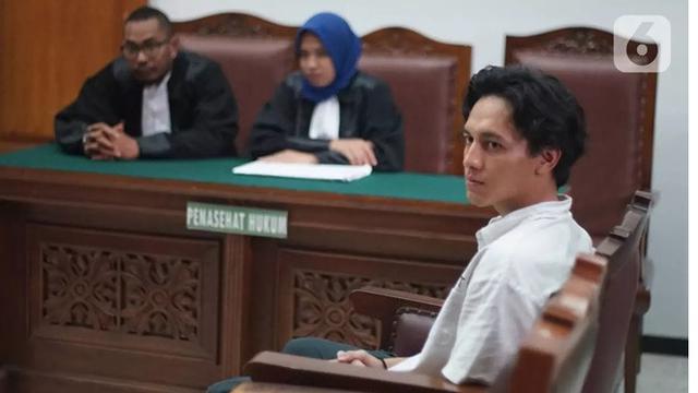 Naik 13 Kg Sejak Direhabilitasi, Ini 6 Potret Terbaru Jefri Nichol