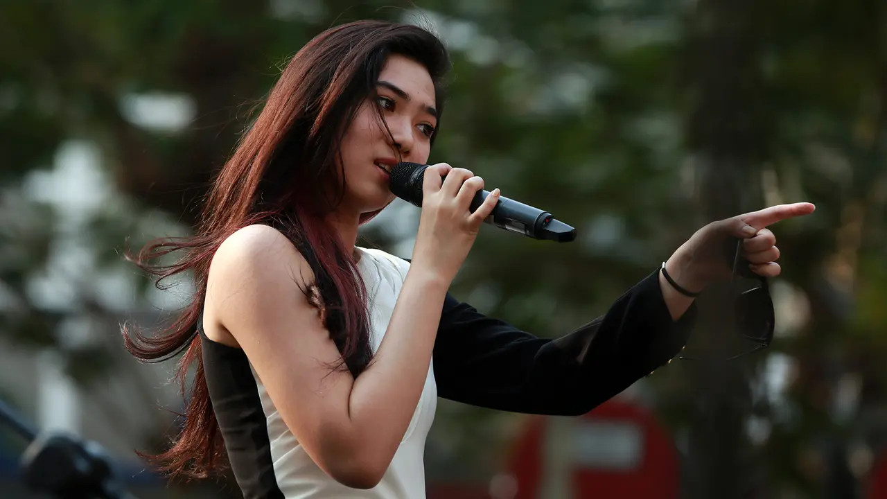 [Bintang] Isyana Sarasvati