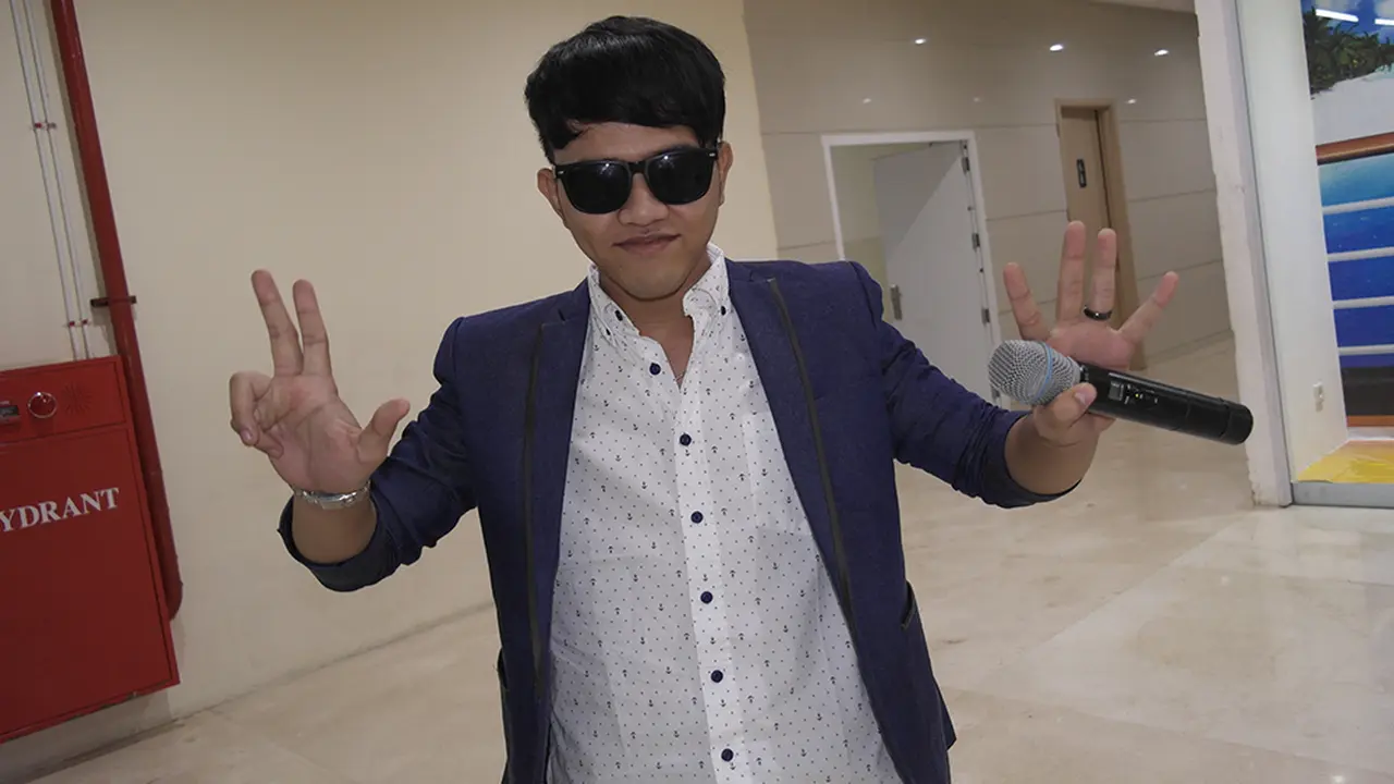 Ketika Dylan Dikejutkan Kedatangan Tina Toon