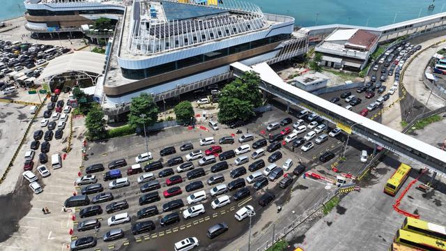 PT ASDP Indonesia Ferry (Persero) sukses melayani sekitar 45,6 juta penumpang kapal ferry sepanjang tahun 2023 di 37 pelabuhan yang dikeloa ASDP, dari Sabang sampai Merauke.