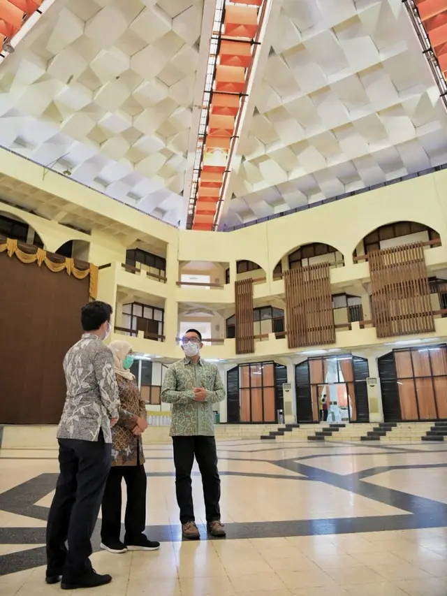 Ridwan Kamil Bertemu Khofifah Bahas Desain Baru Islamic Center Surabaya