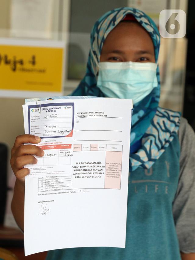 FOTO: Tenaga Kesehatan di Tangerang Selatan Mulai Disuntik Vaksin COVID-19