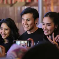 Film Wiro Sableng 212 akan mulai syuting 21 Agustus mendatang. Film yang diangkat dari cerita silat itu digarap sutradara Angga Dwimas Sasongko. Sebagai pemerna utama dalam film itu adalah anak penulis cerita, Vino G Bastian. (Adrian Putra/Bintang.com)