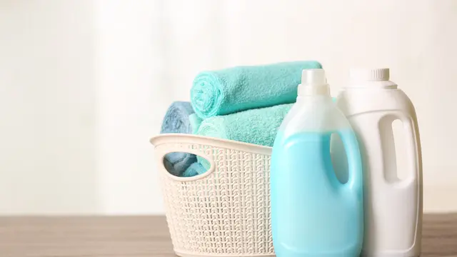 Memilih Produk Pelembut Pakaian Ternyata Nggak Boleh Sembarangan, Begini Tips Mudah yang Bisa Ditiru