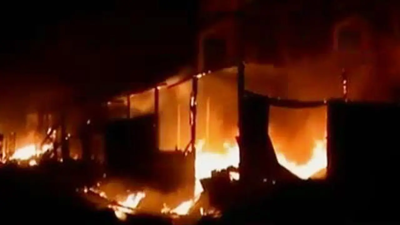 Pasar Terbakar di Sumatera