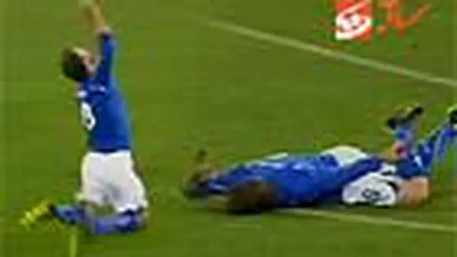 Daniele De Rossi, pencetak gol Italia saat menghadapi Paraguay, mungkin bisa dibilang pelaku di balik drama pertama di kancah Piala Dunia. Rossi tertangkap kamera melakukan diving secara terang-terangan.