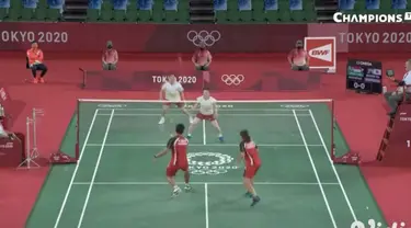 Pasangan Praveen Jordan dan Melati Daeva Oktavianti lolos ke perempat final bulu tangkis olimpiade 202 meski kalah dari pasangan Yuta Watanabe/Arisa Higashino dengan skor 13-21, 10-21.