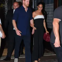 Meghan Markle saat makan malam bersama Pangeran Harry. Foto: Website.