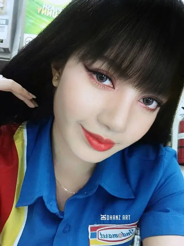6 Editan Foto Lisa Blackpink Berbagai Profesi Ini Bikin Ngakak
