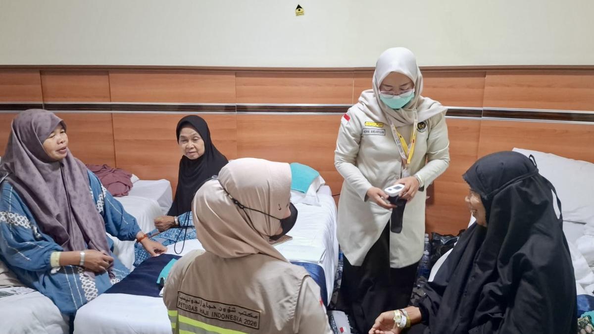 Perjuangan Safari Wukuf, Saat Petugas Haji Menjadi Anak bagi Para Lansia