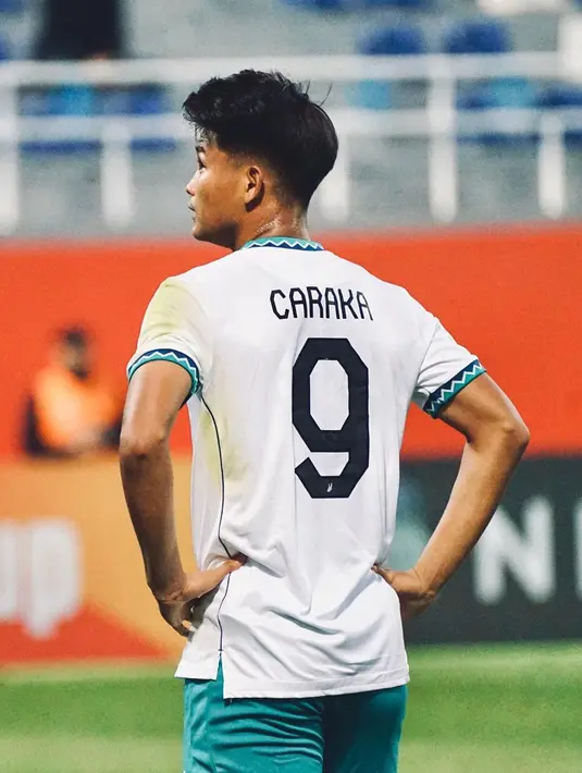 Pemain nomor punggung 9 di timnas ini sekarang membela klub PSS Sleman. Di PSS, ia bersaing dengan striker asing Yevhen Bokashvili dan striker muda lainnya, Saddam Gaffar. Potensi Hokky sangat besar sehingga ada kemungkinan Hokky akan abroad ke luar negeri untuk kembangkan kemampuannya. (Liputan6.com/IG/hokkycaraka_)