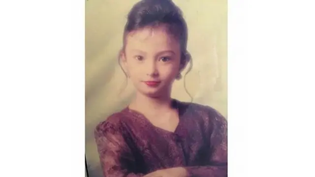 6 Potret Masa Kecil Asmirandah, Bergaya Tomboi dengan Rambut Pendek
