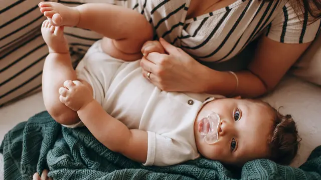 Cara Membiasakan Anak Bangun Pagi Tanpa Marah [Dok/Pexels.com/Helena Lopes].