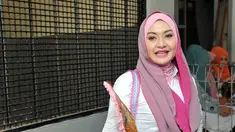 Eddies Adelia menjalani sidang perdana untuk kasus Tindak Pidana Pencucian Uang (TPPU) di PN Jakarta Selatan, Rabu (12/11/2014). (Liputan6.com/Panji Diksana)