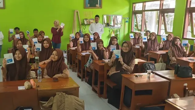 Sambut HUT RI ke-80, Bank Mandiri Dorong Literasi Finansial Generasi Muda Lewat SimPel