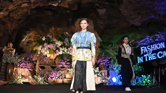 Fashion in the cave di Goa Lawa Purbalingga (Golaga). (Foto: Liputan6.com/Kominfo Purbalingga)