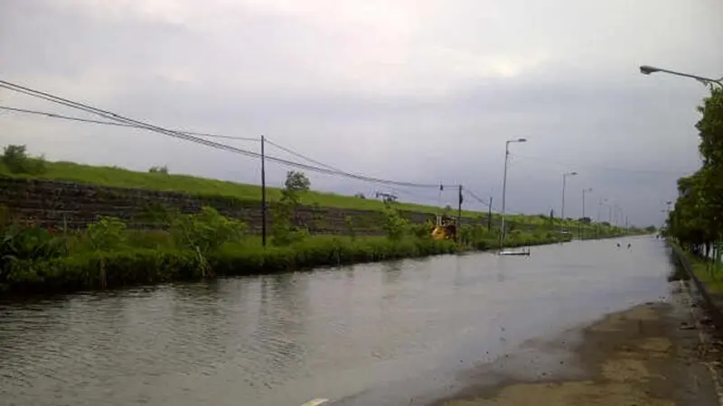 Banjir Rel Porong Mulai Surut, 30 Jadwal Kereta Masih Terganggu