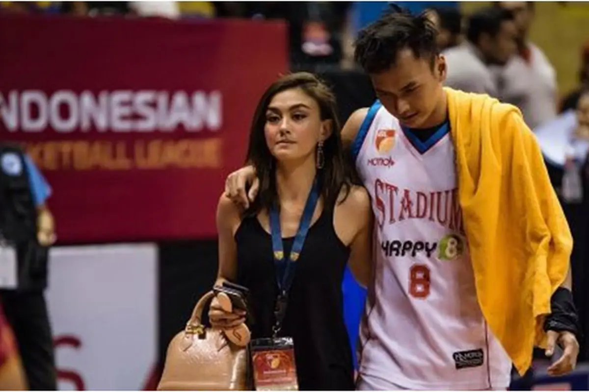 [Bintang] Anges Monica - Wijaya Putra