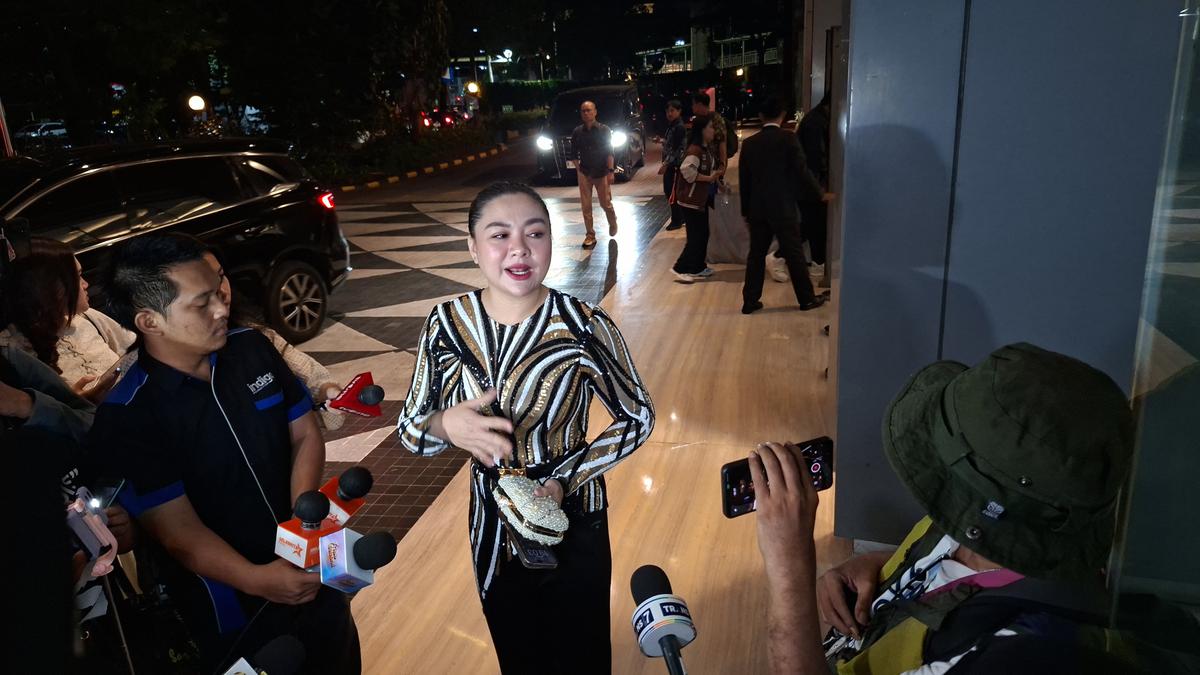 Vicky Shu Hadiri Pernikahan Nathalie Holscher dan Arief Fadli, Diingatkan Sampai 3 Kali