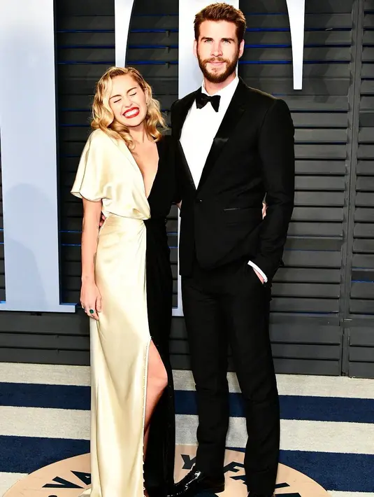 Liam Hemsworth sendiri menepis kabar putusnya hubungan dengan Miley Cyrus dengan mengunggah video di Instagramnya. (instagram/mileycyrus)