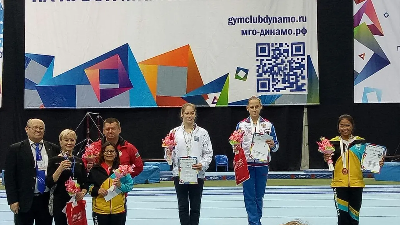 Pesenam Indonesia naik podium dalam kejuaraan di Rusia