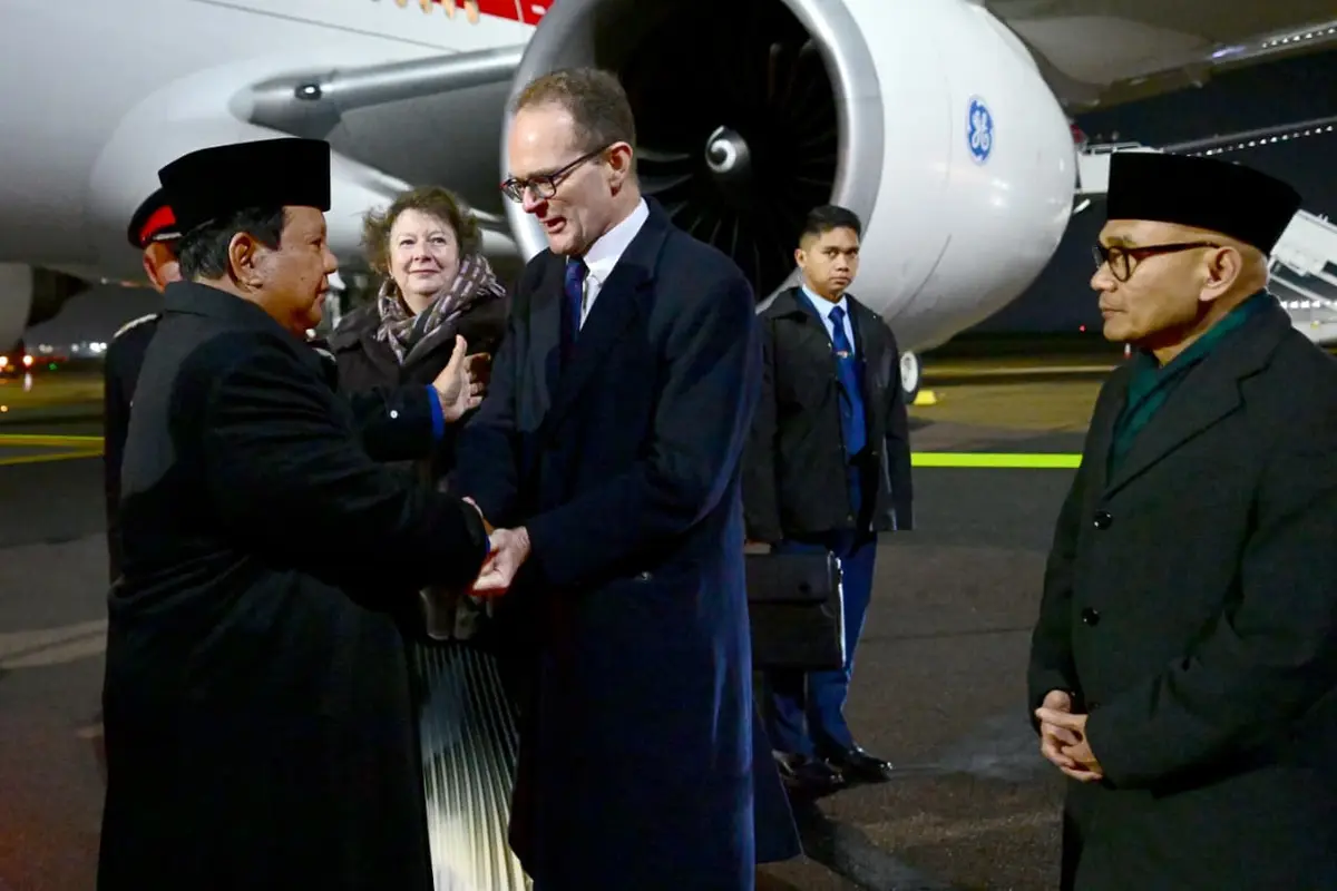 Prabowo Tiba di London, Bakal Bertemu PM Inggris dan Raja Charles III