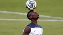 Gelandang muda Timnas Perancis, Paul Pogba, juga memiliki karier sepak bola yang gemilang bersama klub Italia, Juventus, (1/7/2014). (REUTERS/Charles Platiau) 