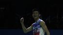 Tunggal putra China, Chen Long, merayakan kemenangan atas melawan pebulutangkis Indonesia, Tommy Sugiarto, pada Blibli Indonesia Open 2019 di Istora Senayan, Jakarta, Rabu (17/7). Tommy kalah 22-20, 14-21 dan 21-17. (Bola.com/Yoppy Renato)