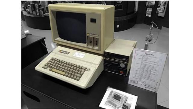 Museum ini menyuguhkan berbagai hal tentang teknologi dari masa ke masa.