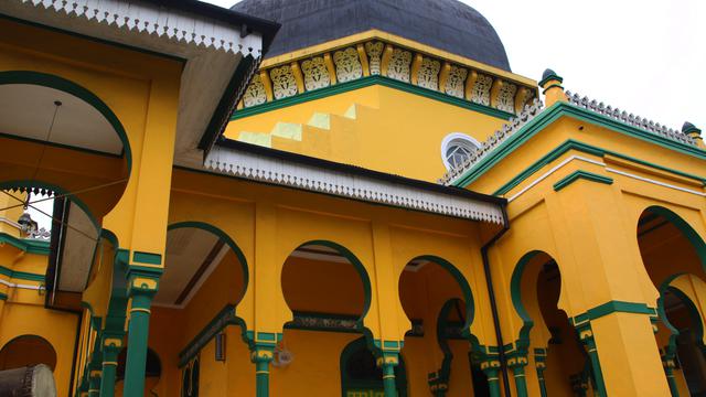 Bertandang ke Masjid Raya Al-Osmani, Masjid Pertama di Kota Medan