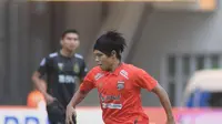 Aksi Gelandang Borneo FC Samarinda, Kei Hirose di laga melawan Bhayangkara FC pada laga pekan ke-10 BRI Liga 1 2022/2023, Selasa (13/9/2022). (Dok. Borneo FC)