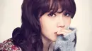 Baru-baru ini, Eunji Apink berharap agar peristiwa yang menimpa Jonghyun dapat membuat industri Korea menjadi tempat yang sehat. (foto: koreaboo.com)