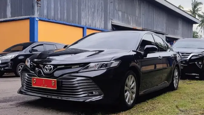 Mobil Dinas Bupati Pekalongan Digores Orang Tak Dikenal