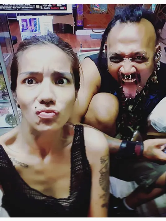 Sejak menikah dengan Kiki Mirano, pemain film ‘Tebus’ (2011) itu tidak lagi muncul. (Instagram/@sheilamarciajoseph)