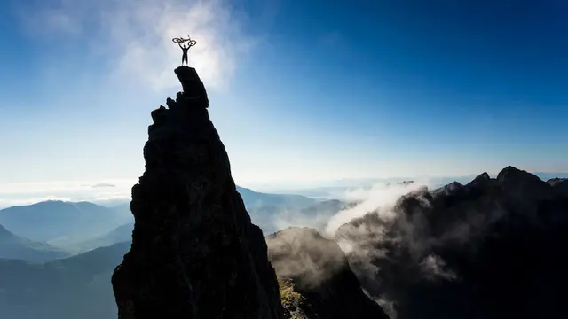 Melihat Aksi Ekstrem Danny MacAskill Nikmati Alam Skotlandia